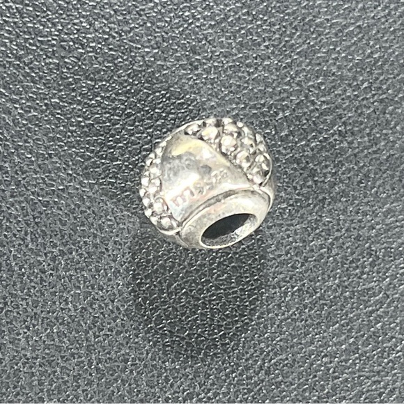 Trollbeads Etruscan Bead - Picture 9 of 9